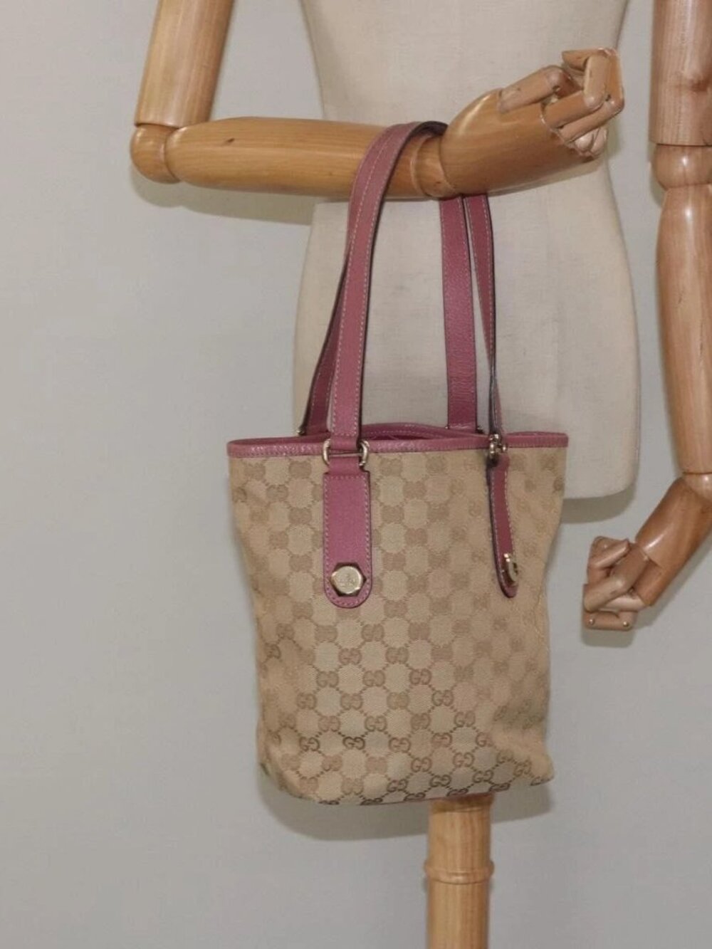GUCCI GG Canvas Tote Bag Beige Pink Auth nb054